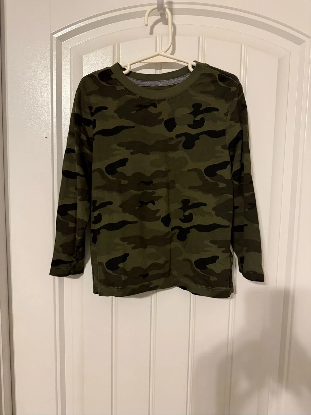 Old Navy Long-Sleeve Tee Trio - Olive, Navy & Camo Green